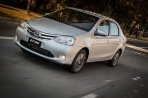 toyota-etios-sedan-platinum-2-620x413