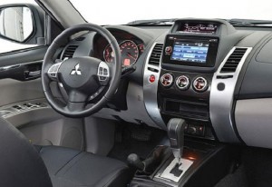 Mitisubishi revela Pajero Full 2015 3