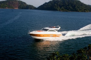 Cimatarra_560_Flybridge_Rio Boat Show 2015