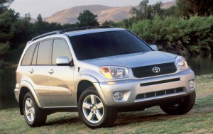 2004_toyota_rav4_4dr-suv_base_fq_oem_1_500