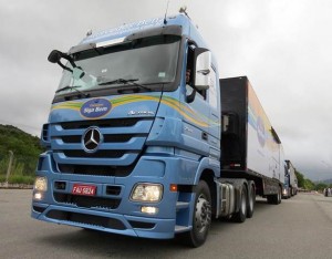 Caminhões Mercedes-Benz