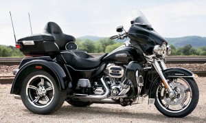 Harley Davidson Tri Glide Ultra para o Brasil