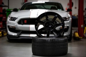RodaFibraCarbonoGT350R-1