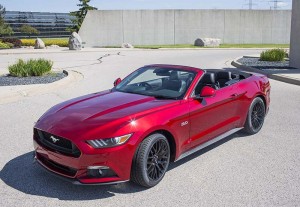 Mustang_DireçãoLado Direito-1
