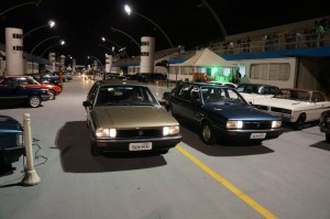 VW Santana celebra os 30 anos no sambódromo