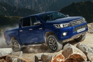 Toyota-Hilux-2016 (4)