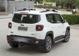 Jeep-Renegade-Custom-Shop-Mopar-2-620x444