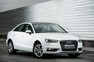 Foto Legenda 01 coluna 0116 Audi A3 sedan