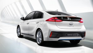 IONIQ A Leap Forward for Hybrid Vehicles baixa