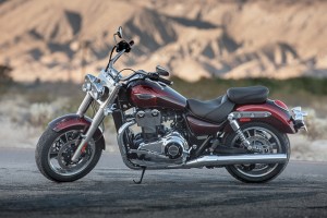 triumph-thunderbird-commander-24