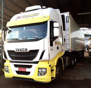 caminhões Iveco Hi-Way