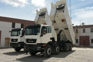 transporte de cimento na Bolívia