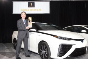 2016_nyias_mirai_world_green_car_s