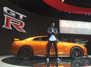 2017-Nissan-GT-R-and-Nissans-Global-Director-of-Excitement-Usain-Bolt