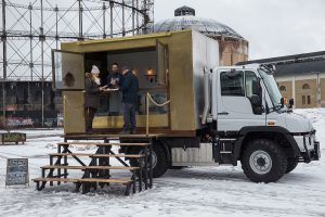 Unimog é utilizado como Foodtruck na Finlândia2