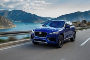 Jag_F-PACE_Drives_Caesium_Blue_First_Edition_280416_02