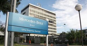 Mercedes-Benz faz acordo para reduzir excedente na fábrica de São Bernardo do Campo
