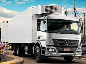 caminhões  para o transporte de cargas frigorificadas