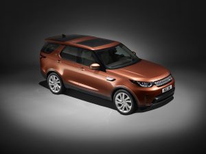 novo-land-rover-discovery_studio_front