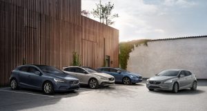 volvo_v40_2017_8-740x400