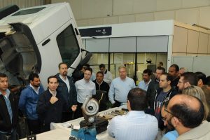 man-latin-america-diversifica-treinamentos-para-importadores-e-concessionarios-no-brasil