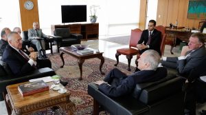 (Brasília - DF, 01/12/2016) Presidente Michel Temer durante audiência com Andreas Renschler, Membro do board da Volkswagen AG e CEO Mundial da Holding de Caminhões e Ônibus do Grupo Volkswagen e Roberto Cortês, Presidente e CEO da MAN Latin América.Foto: Marcos Corrêa/PR