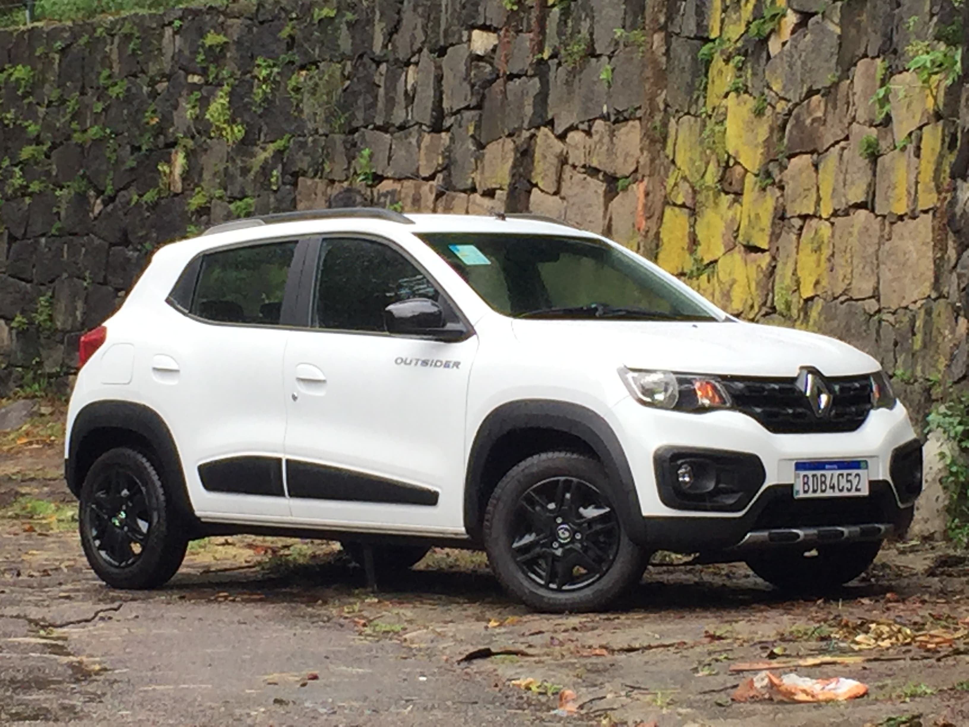 Carros na Web, Renault Kwid Outsider 1.0 2020